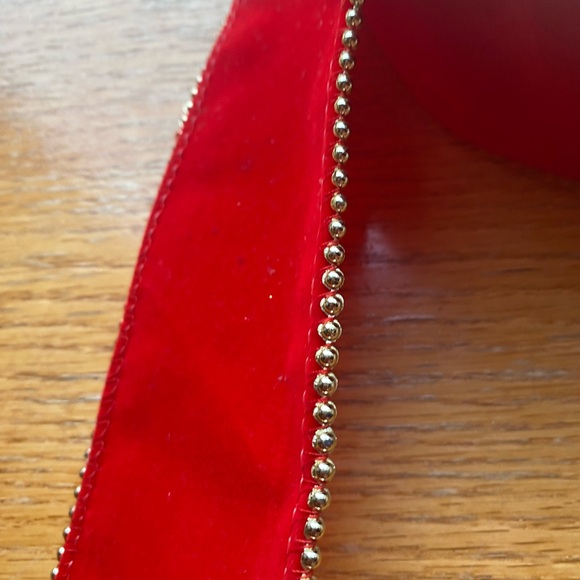 Red velvet bow ribbon - Picture 6 of 6